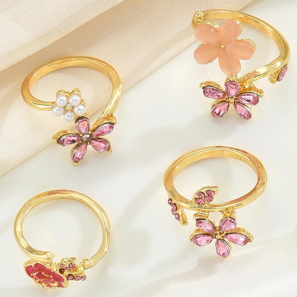 4 Stück Schönes Rosa Rosenblüten Verstellbares Ring Set Mode Falsche Perle Diamant Dekor Fünfblättrige Blumige Ringe Für Damen Schmuck Geschenk