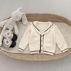 KAYOU DOU Kinder Rippstrick V-Ausschnitt Cardigan & Gestreifte Schlaghosen Set