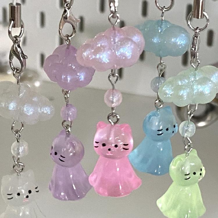 Fashionable Cat and Cloud Phone Lanyard Keychain Hanging Ornament Resin Texture Key Accessory for Various Occasion