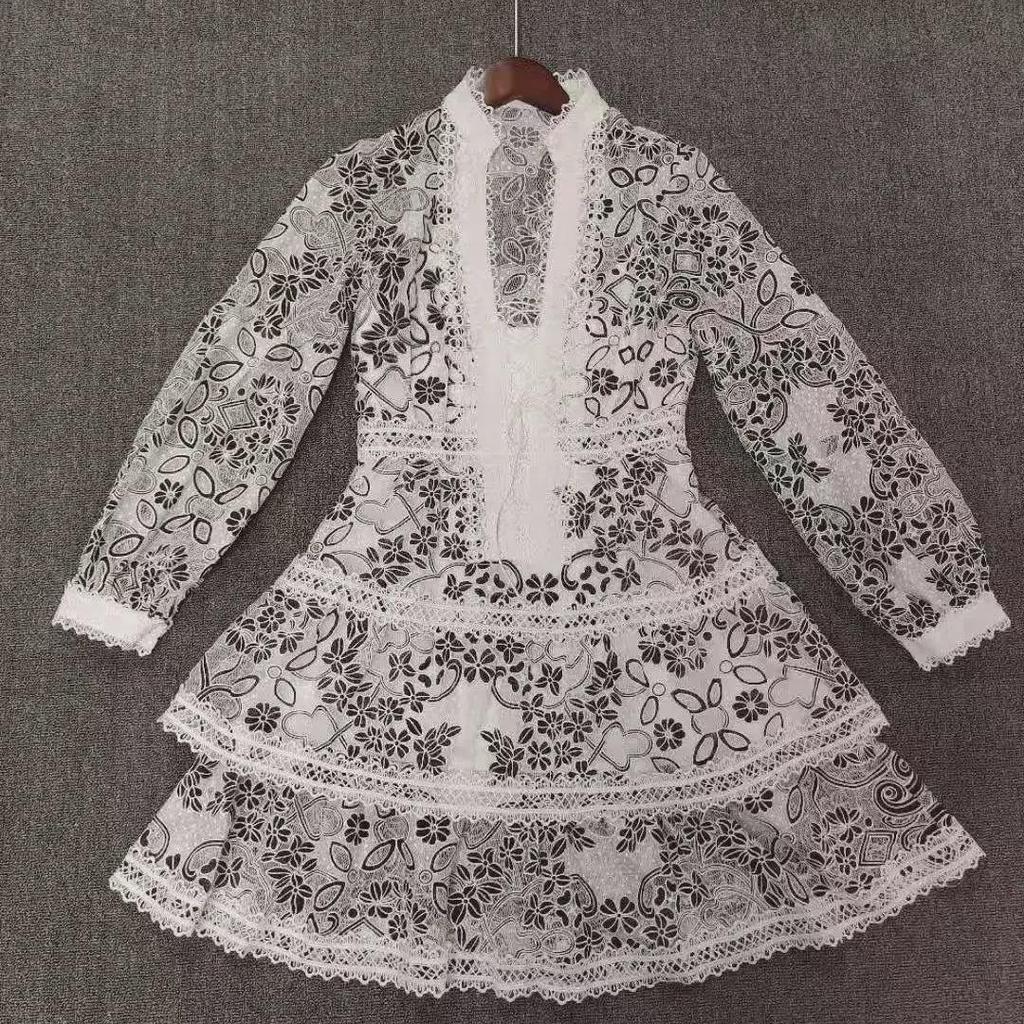 Autumn 2023 Embroidered U-Neck Lace Lantern Sleeve Dress for Women