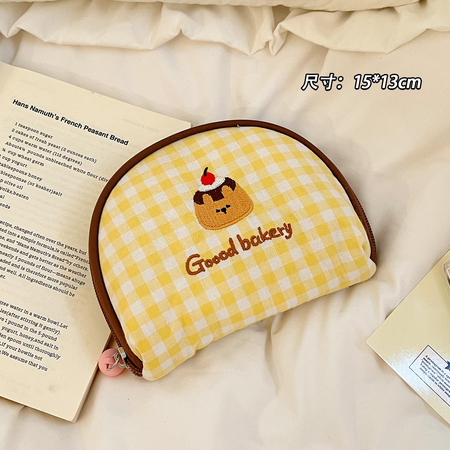 Underwear storage bag, underwear and socks storage bag, three-in-one travel close-fitting clothing sorting bag, separate packaging and portable.