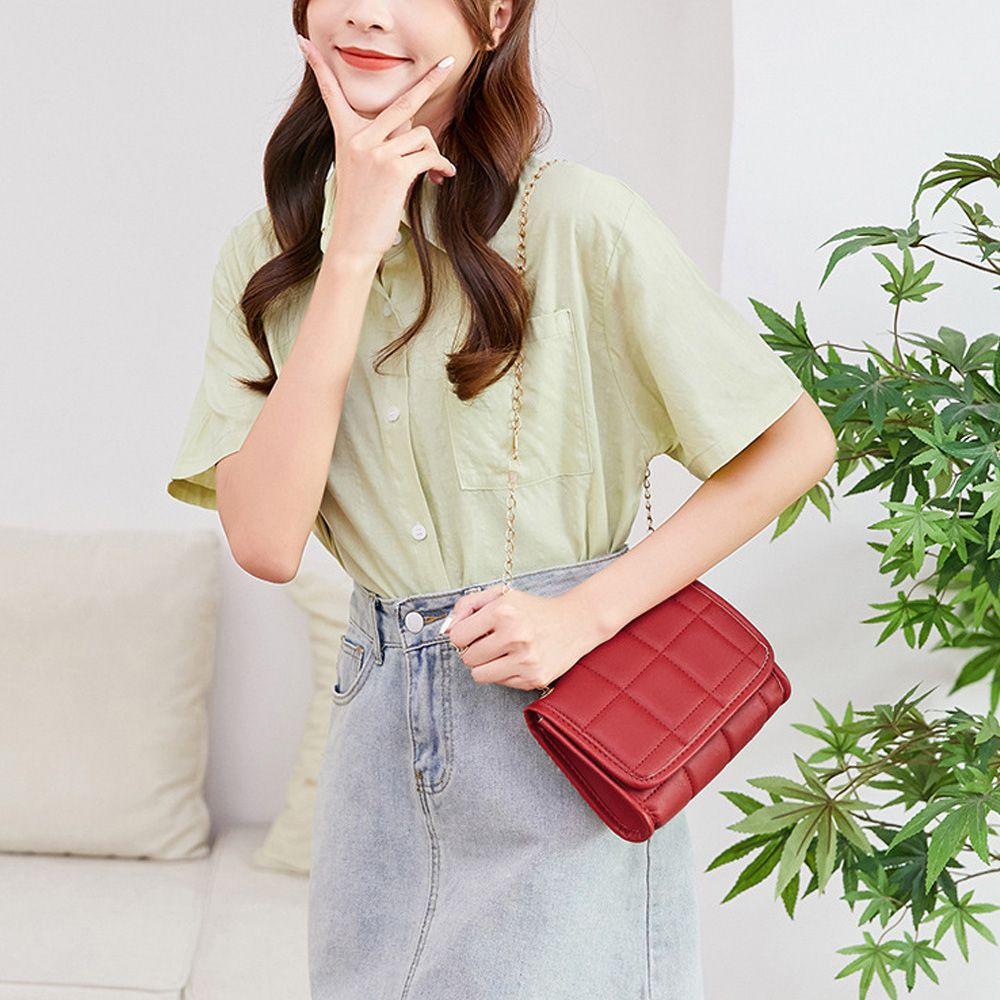 

Женская сумка Осень Зима Новейшая Женская Литературная Сумка на Одно Плечо Дизайн с Особенностями Сумка через Плечо Тренд Тисненая Сумка с Клапаном Сумки на Цепочке