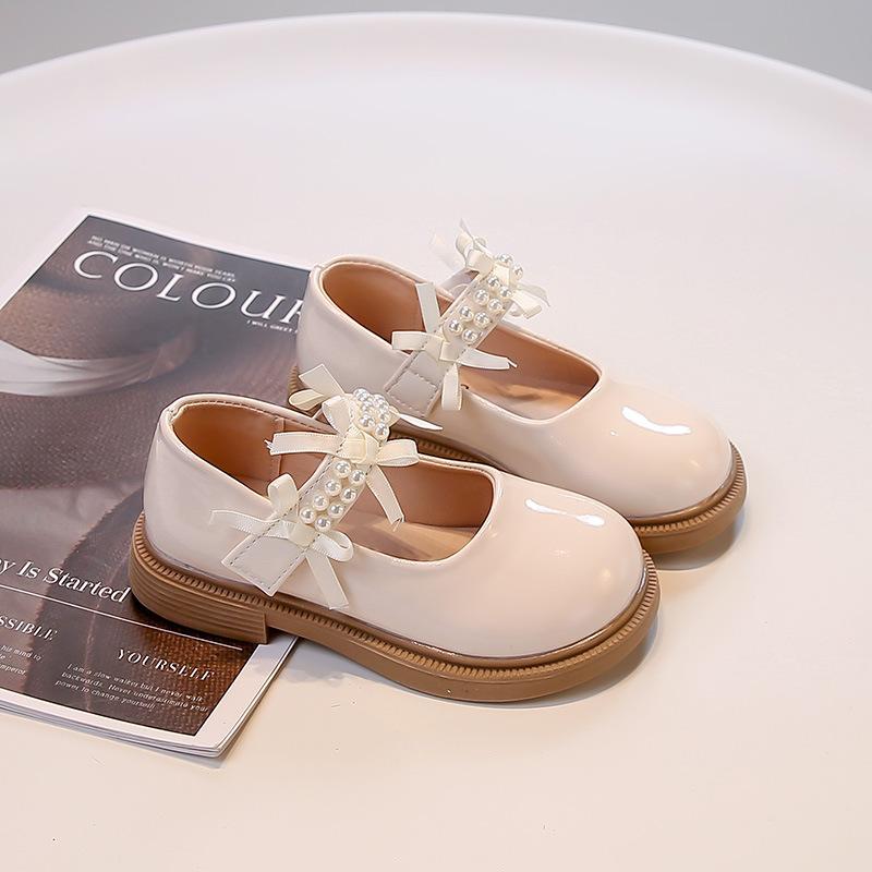 

Туфли принцессы для девочек жемчужные Мэри Джейн маленькие кожаные туфли 2025 весна и осень новые туфли для выступлений для девочек детские одинарные туфли 26-30 yards, 5 pairs in one hand