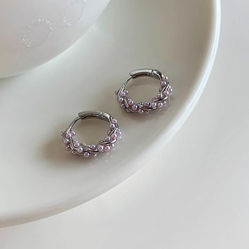 Korean Little Pearl Circle Hoop Earrings for Women Temperament Metal Line Ear Buckle Earrings Vintage Party Date Jewelry Gift