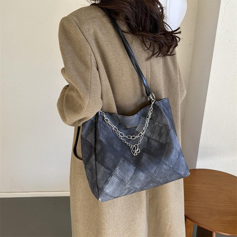 Korean Version of Large-capacity Underarm Bag for Women In Winter New Casual Tote Bag Fashionable Korean Version of One-shoulder Crossbody Bag