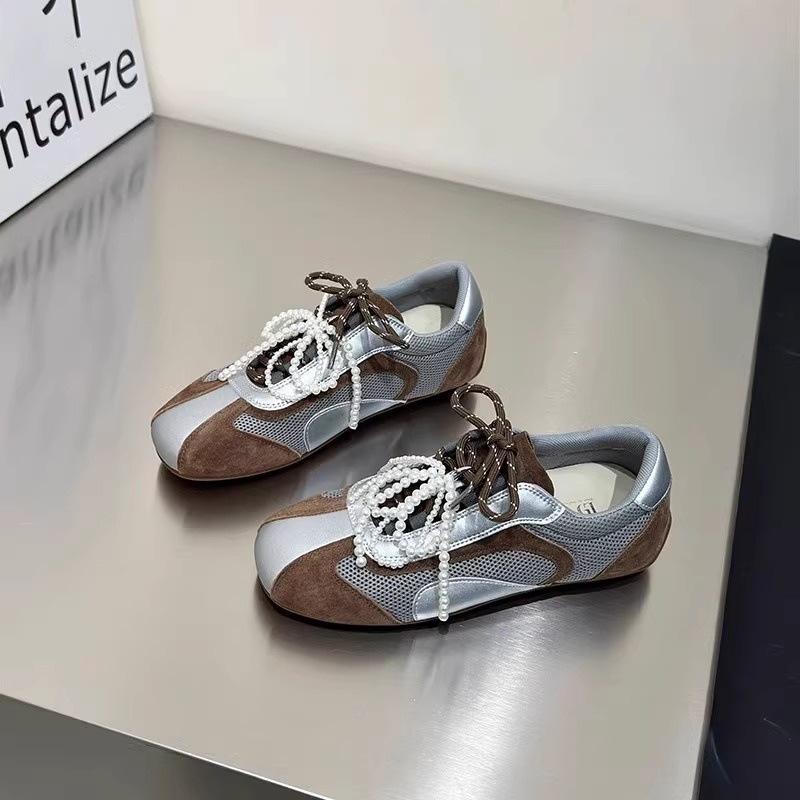 

Soft leather casual sports thick sole inner height increase mesh soft sole square head white shoes silver Forrest Gump training board shoes women s 40