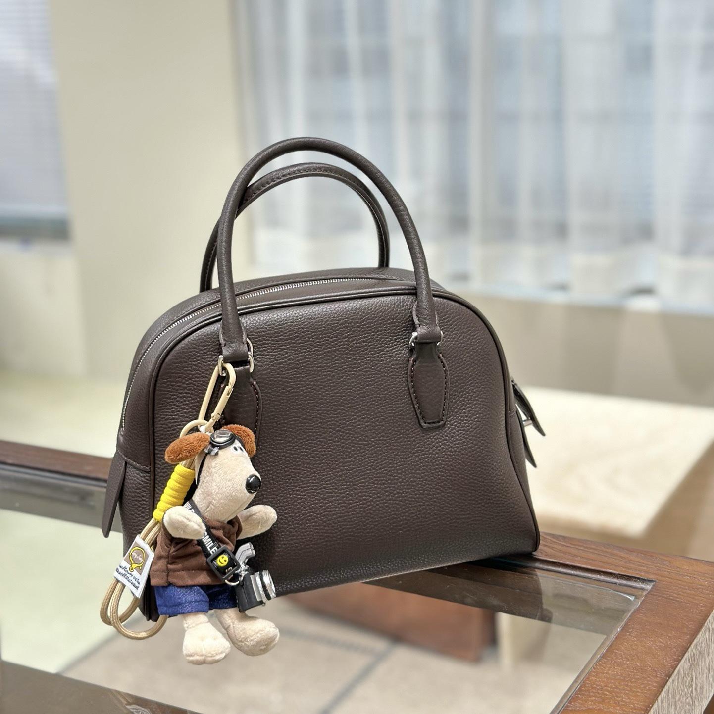 

Row Series Handcrafted Bowling Bag - High-Grade Faux Deer Cowhide Boston Commuting Handheld Bag Mini - 21*9*15cm - With Shoulder Strap