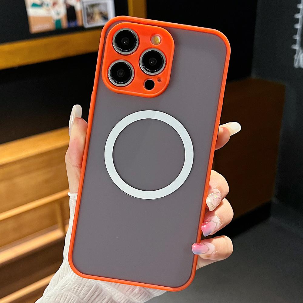 

Магнитный матовый полупрозрачный чехол для iPhone 16 Pro Max 15 14 13 12 11 XR XS 8 Plus для беспроводной зарядки Magsafe, противоударный чехол For iPhone 16