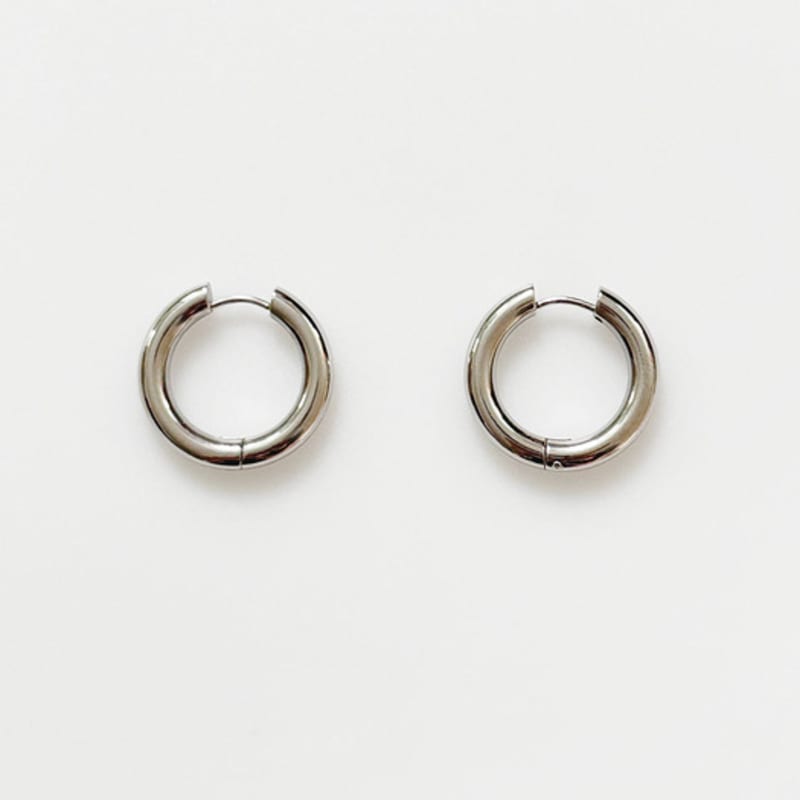 August Harmony Pfeifenreifen Ohrring / 2 Farben