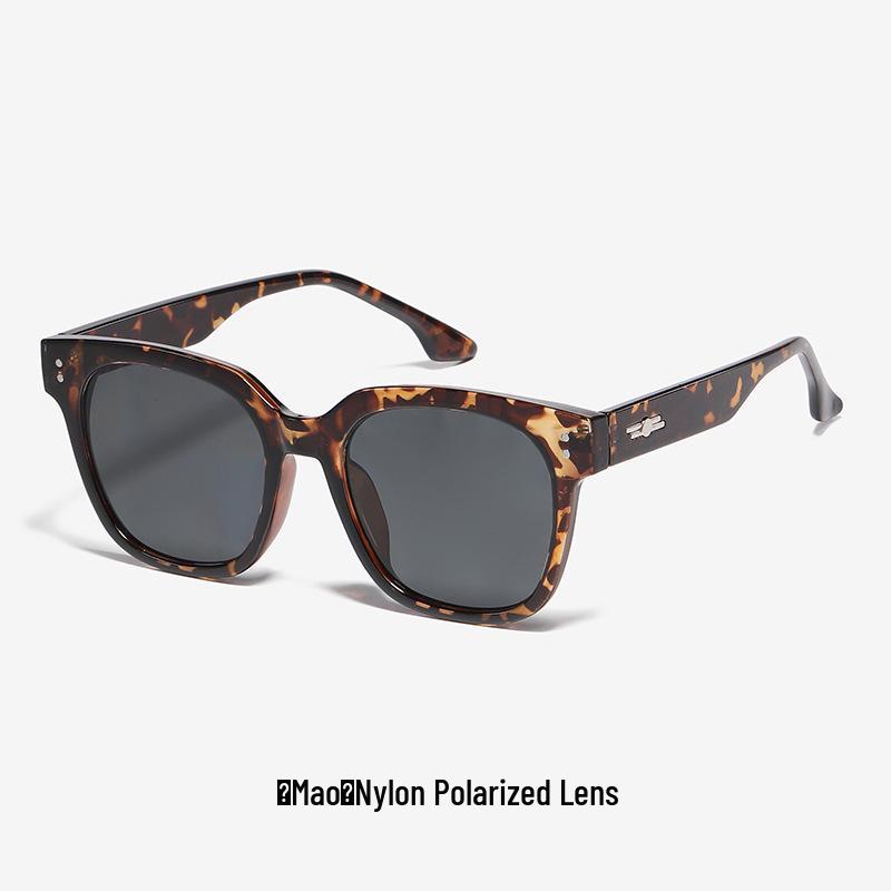 Trendy Nylon Polarized Sunglasses with UV Protection for Men and Women