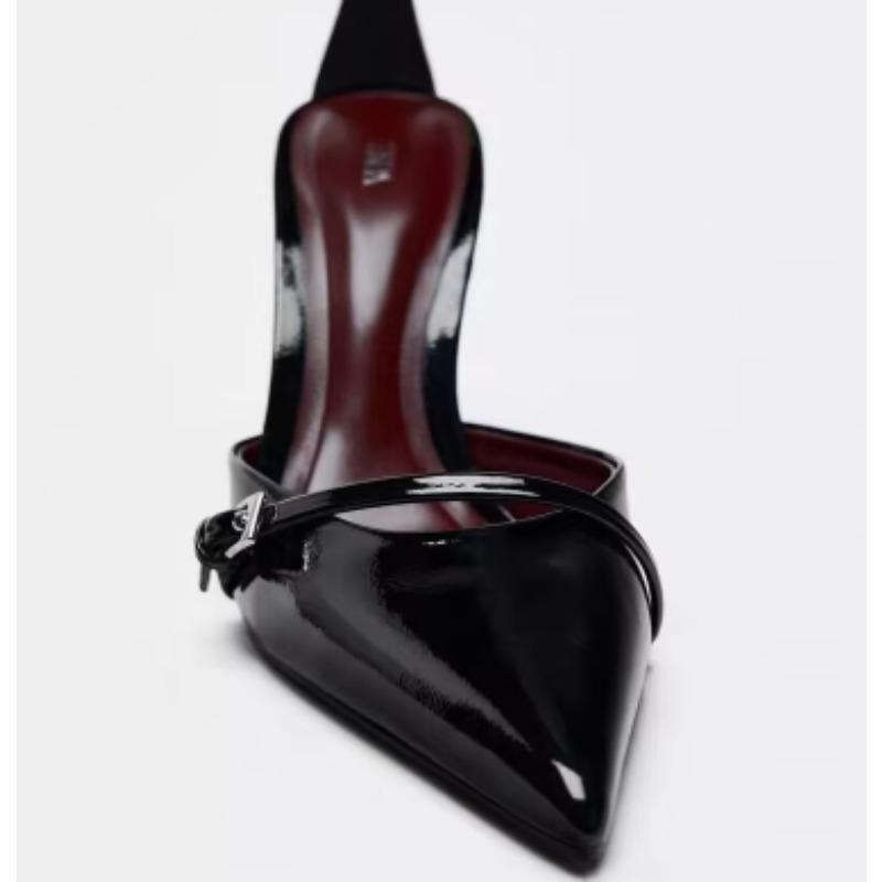 Fashion New Pointed Toe Women High Heels Fashion Designer Women Sandals Elegant Metal Decoration Street Style Mary Jane Shoes