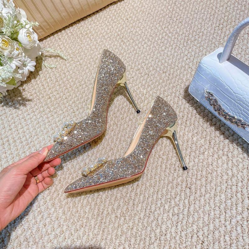 

Золотые свадебные туфли осень новые острый носок жемчуг тонкий каблук пайетки светлый рот свадебное платье свадебные туфли на высоком каблуке 40