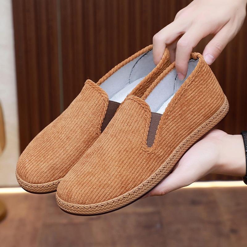 New cloth shoes men's comfortable and lightweight corduroy medium and old shoes retro one-pedal dad shoes
