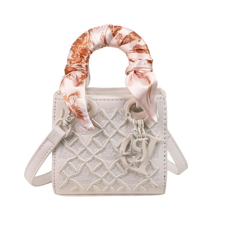 High-end messenger bag new embroidered diamond princess diana bag versatile fashion silk scarf single shoulder handbag bag women