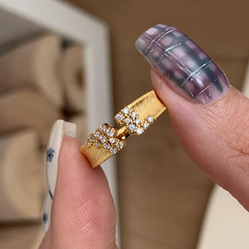 Classic Design Brushed Diamond Rings For Women Charms Opening New In Couple Ring Banquet Light Luxury Jewelry Gift