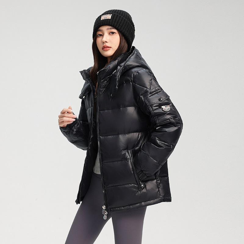 Men's and women's down jackets short annual new glossy leave-in hooded warm couples winter jacket