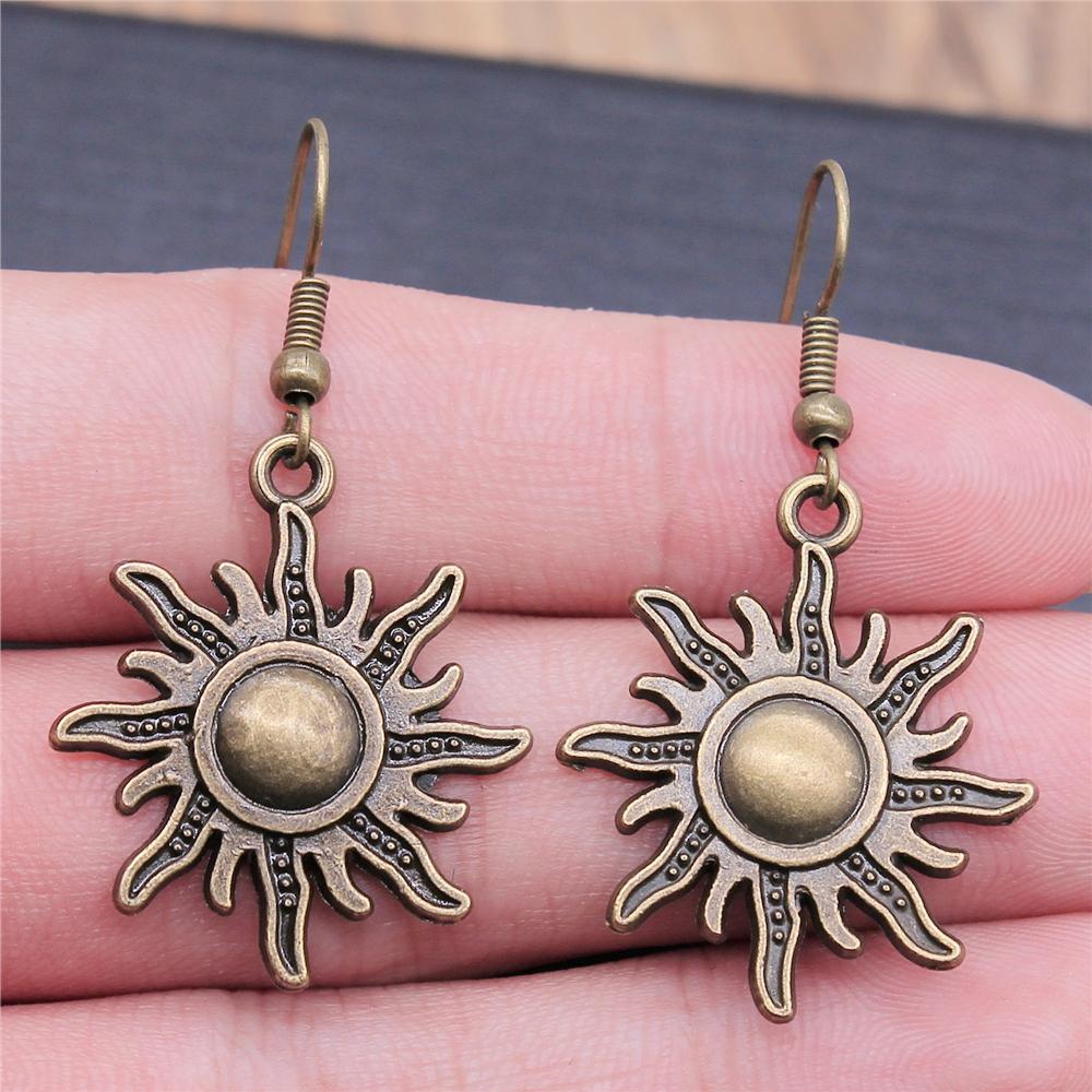 Vintage Totem Ohrring Sonne & Mond Hängeohrringe Geometrische Damen Hängeohrringe Stern Mond Weiblicher Koreanischer Schmuck
