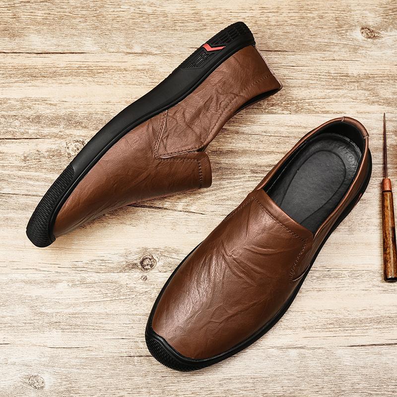 New Leather Shoes Men Classic Loafers Men Casual Shoes Breathable Walking Flats Walking Shoes Retro Outdoor Waterproof Moccasins