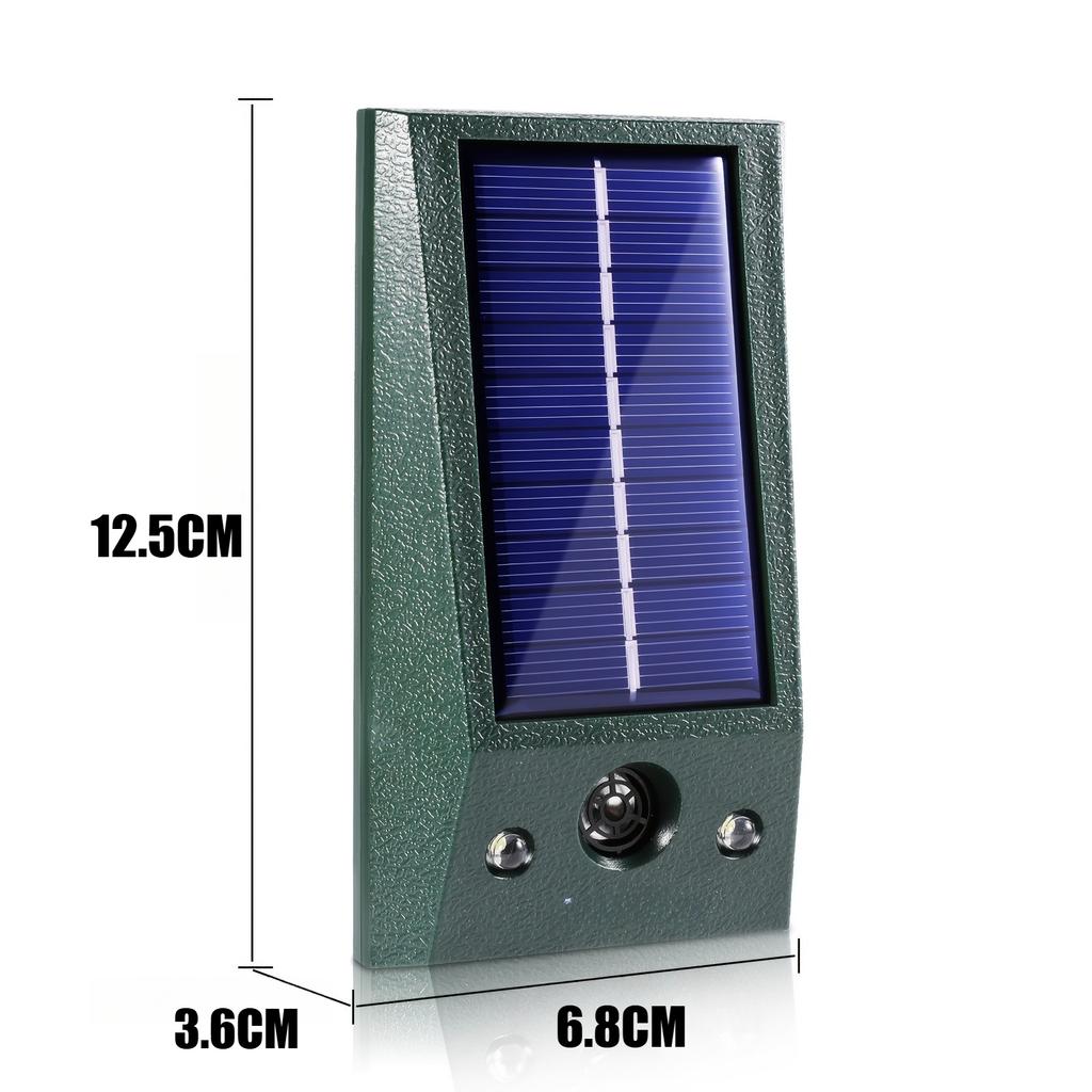 Solar Powered Ultrasonic Destroyer with Motion Sensor and Flash, Suitable for Repelling Dogs, Cats, Birds, Squirrels, Raccoons, Skunks, Mice, Moles