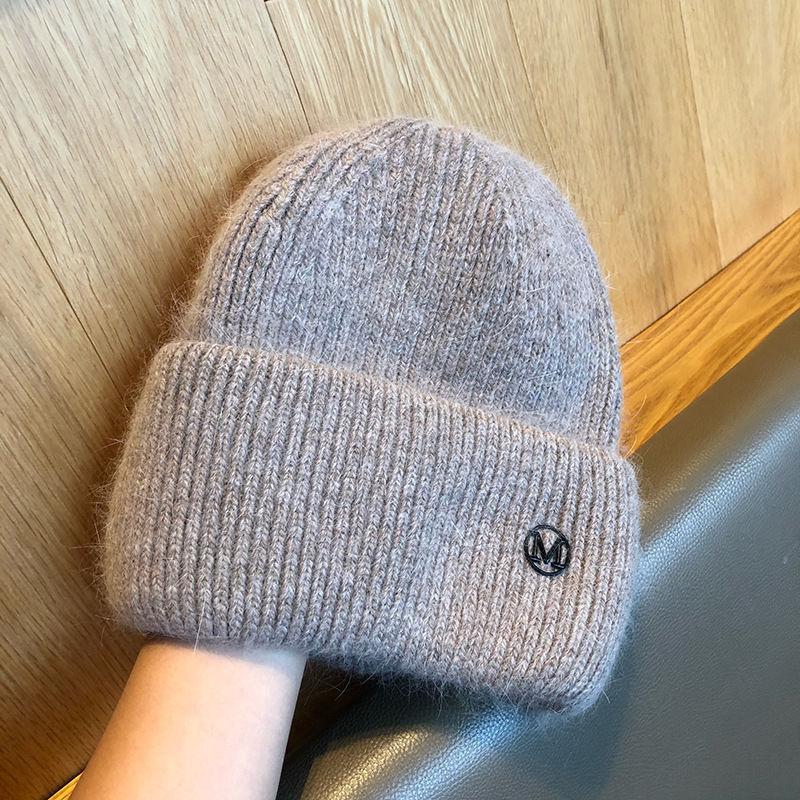 Etikett Dekor Basic Beanie Trendige Einfarbige Strickmützen Elastische Skull Cap Warme Umschlagmützen für Damen Täglicher Gebrauch Herbst & Winter