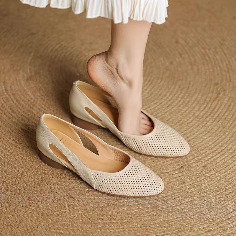 Foreign trade summer soft leather pointed hollow hole shoes women's fashion soft-soled sandals breathable thick heel low heel single shoes