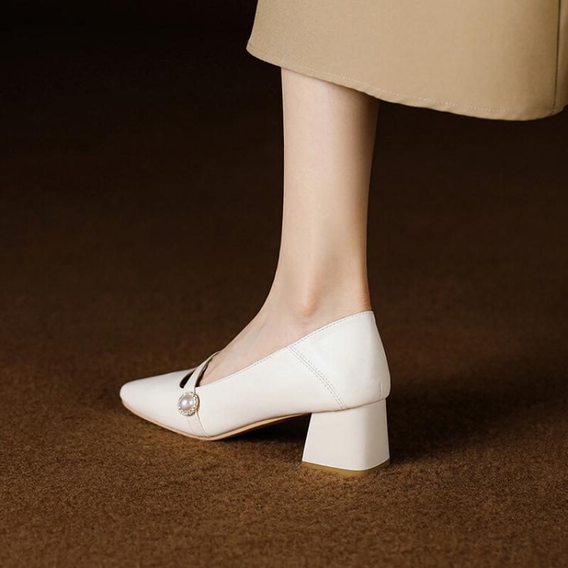 

New comfortable round head small leather shoes rubber sole medium heel large size shoes solid color square heel foot cover one pedal casual single 39