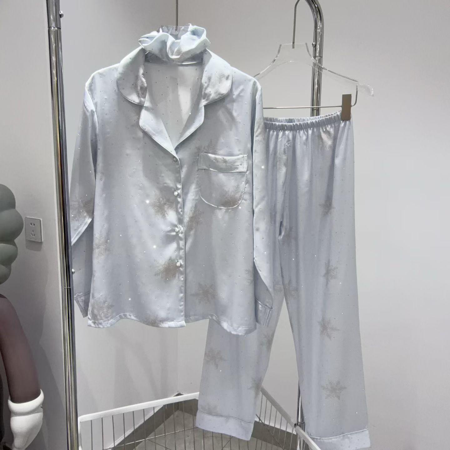 [Broken Diamond Snowflake] New Ice Silk Pajamas Premium Sense ins Wind Snowflake Printed Homewear Xiaohongshu Popular XL（120-140）