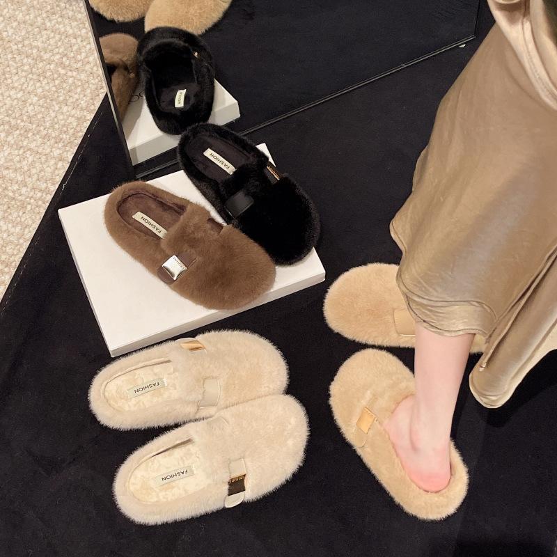 Retro leichte Mund Wildleder flauschige Schuhe für Damen im Herbst und Winter 2025, neue Mode Oberbekleidung, Taschenkopf und Baumwollpantoffeln