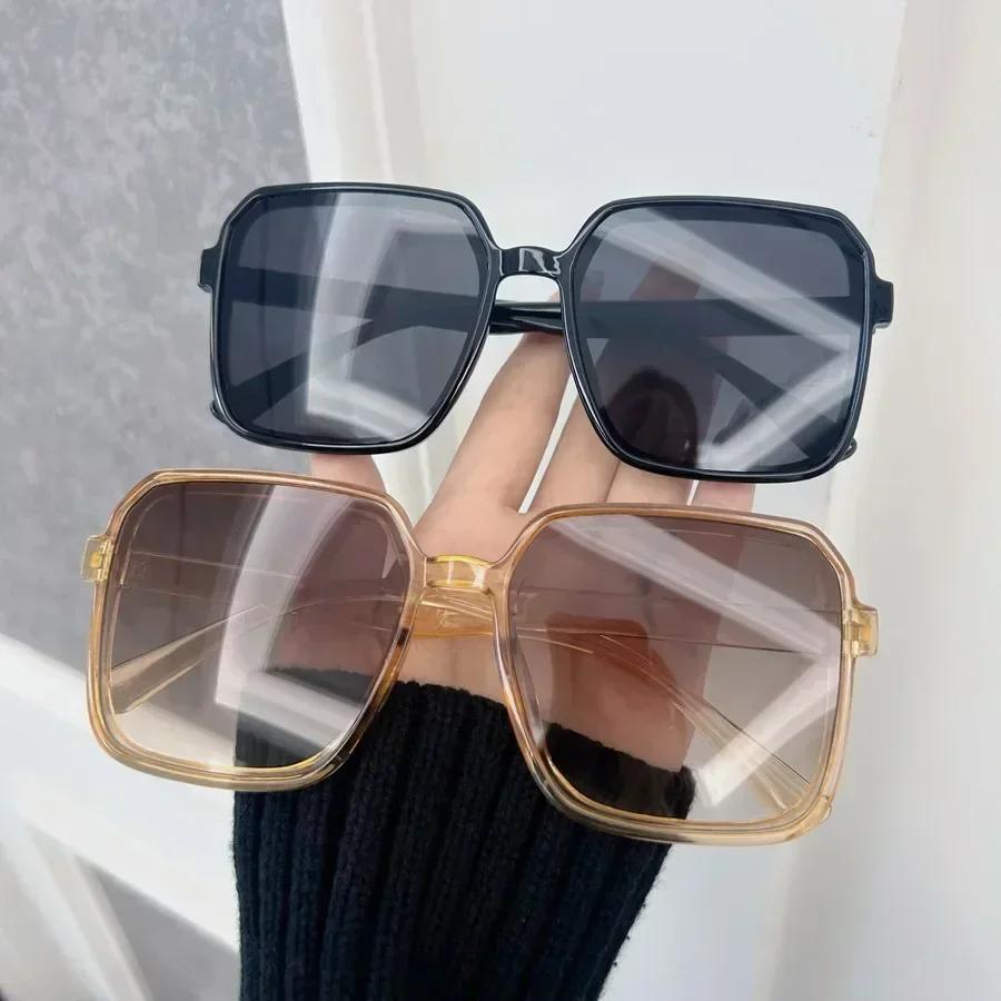 Fashion Sunglasses Women Men Square Plastic Vintage Stylish Oversized Ladies Sun Glasses Retro Vacation