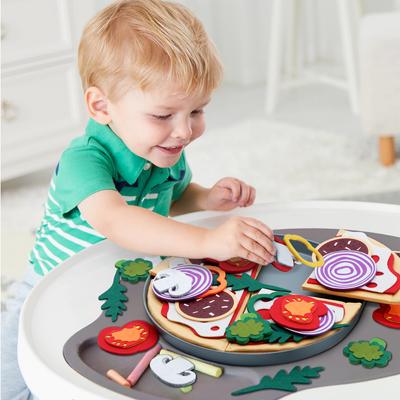Giocattoli Puzzle Pizza Montessori Giocattolo Cibo Simulata Gioco di Finzione Pizza Feltro Set da Cucina Giocattolo per Bambini Piccoli e Bambini Età 3+