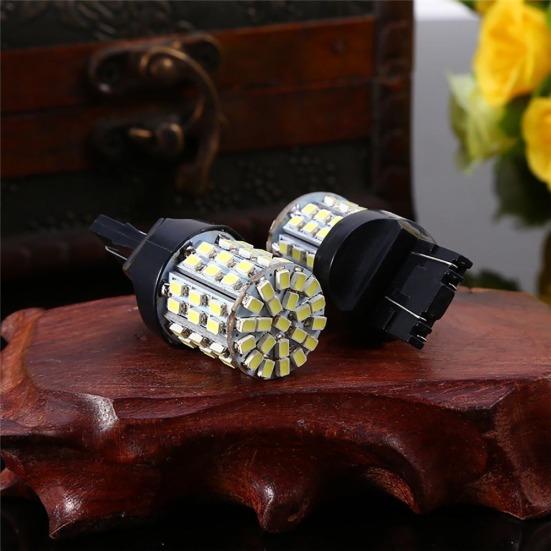 2 buc. 12V T20 7440 7443 64 SMD alb 6000K bec LED spate frana marsarier auto