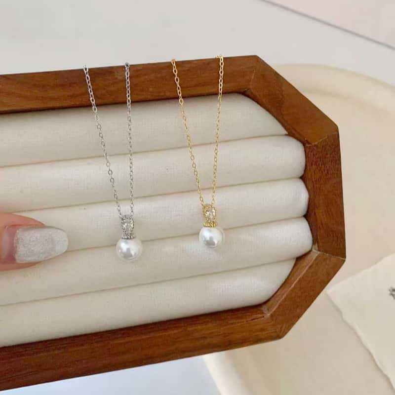 S925 Sterling Silver Faux Princess Diana Pearl Necklace - Australian White, High-End Niche Fashion Clavicle Chain for Women