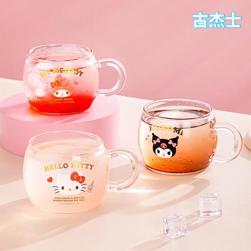 Pour Sanrio Tasse en Verre pour Enfant Tasse à Café Verre Borosilicate Élevé Tasse à Eau avec Poignée pour Impression Kuromi&Hello Kitty Tasse à Lait Jus