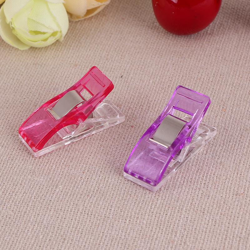 Japan Patchwork Sewing Clips - 2.7 cm White/Red Plastic, 50 Pcs, Axe Cartoon Design