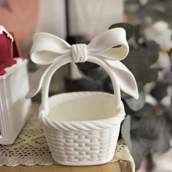 Mini Woven Basket with Handle Small Storage Basket with Bow Resin Desk Organizer for Dollhouse Accessory Home Decoration