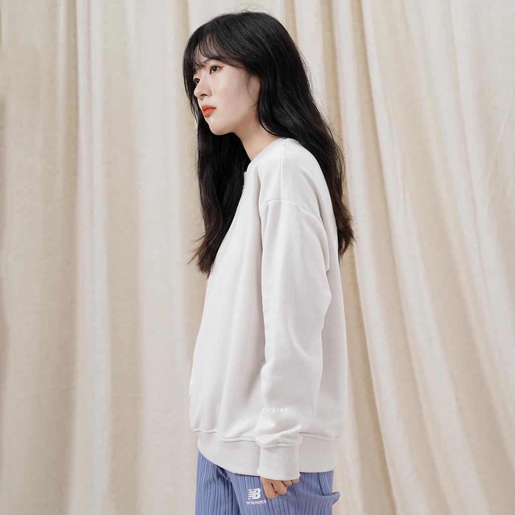 (WMNS) New Balance Logo Print Fleece Sweatshirt Asia Sizing 'Beige White' Women's AWT23514-MBM