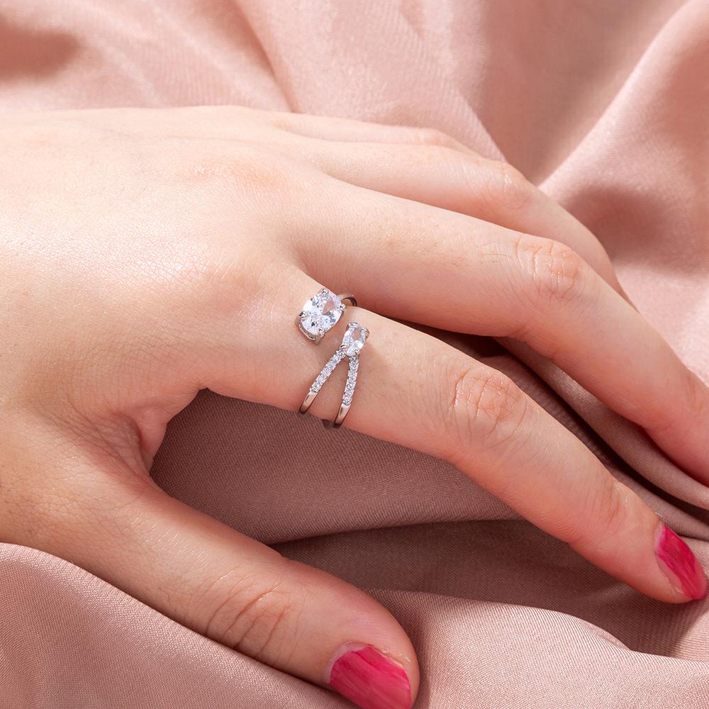Versatile Zircon Heart Ring: Elegant Proposal & Wedding Jewelry for Women