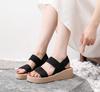 Nové minimalistické sandály na klínu na klínu Outdoor léto lehké skluzavky Jednobarevné tlusté spodní dámské boty Dámské sandály