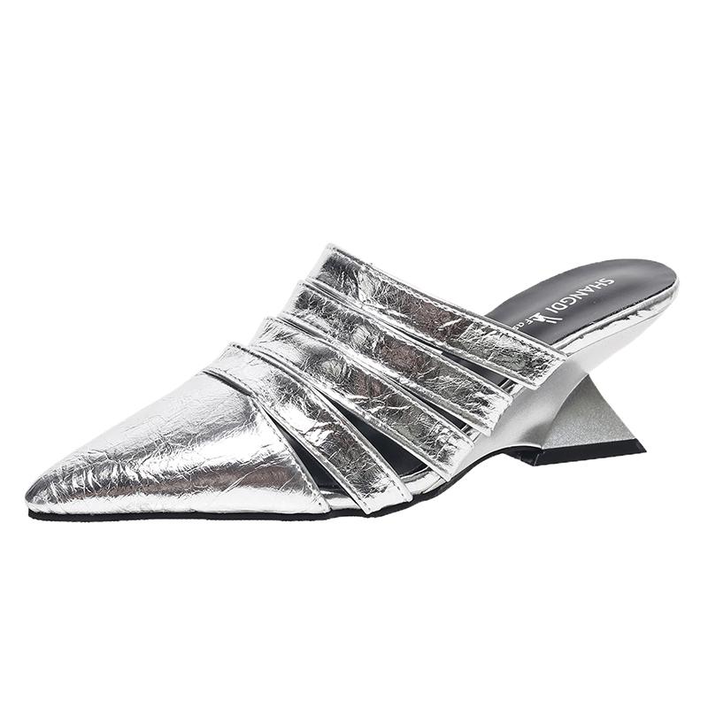 

Модные женские тапочки летом 2025 года - это модные, повседневные, элегантные и удобные полосатые тапочки на плоской подошве с закрытым носком. 40 серебряный