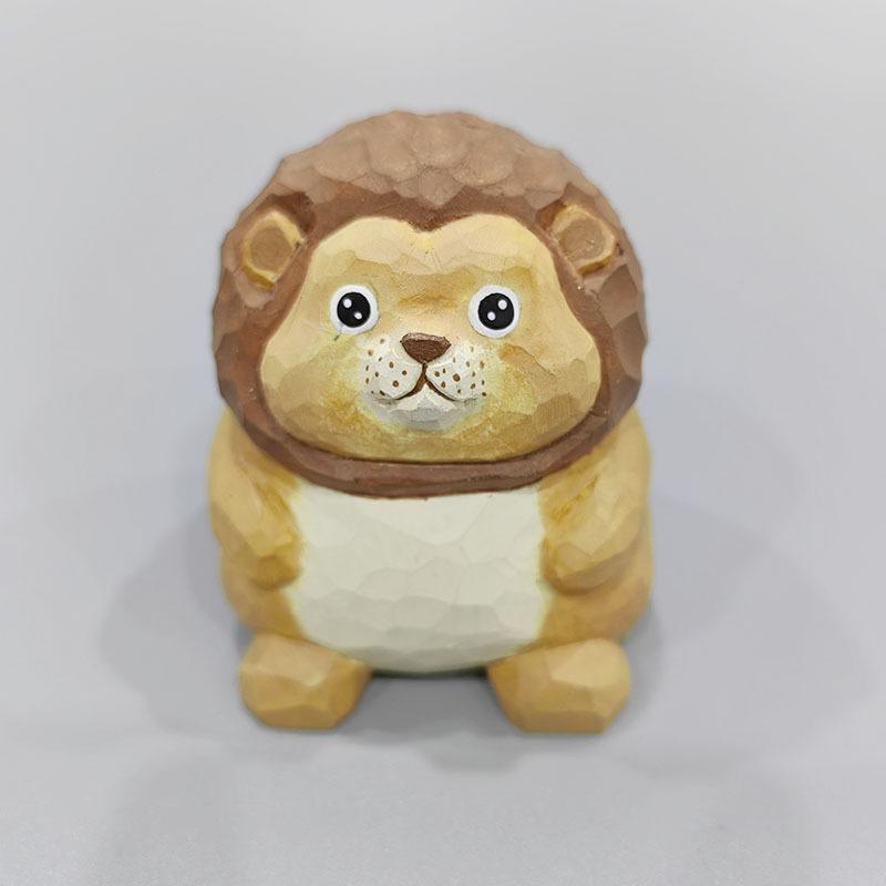 Handmade Solid Wood Carving Ornaments: Lion, Giraffe, Snow Leopard - Desktop Decoration