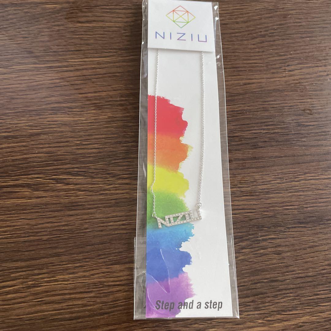 

[USED] NiziU Necklace Step and a step Rare