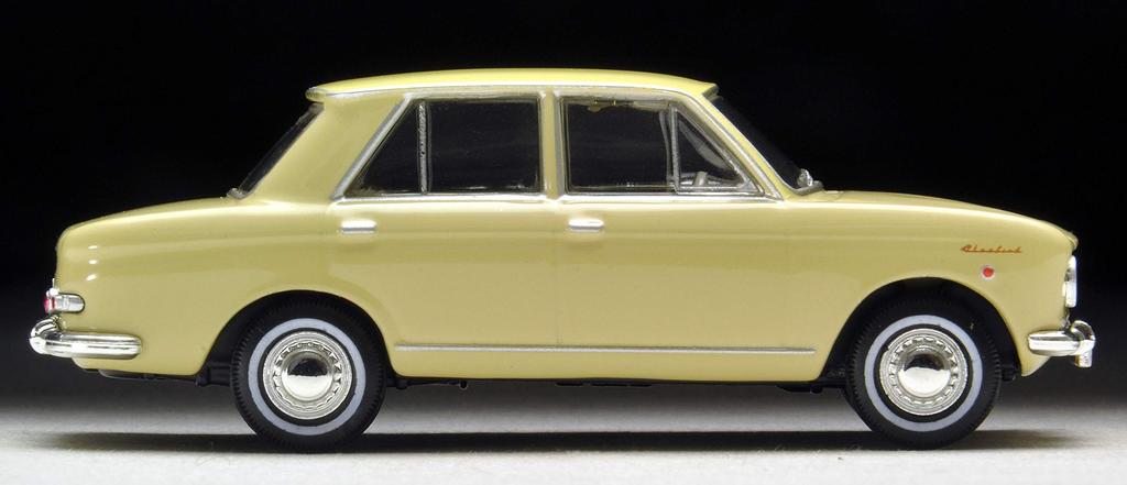 Tomica Limited Vintage Scale Datsun Bluebird 1200 Fancy Deluxe Yellow Finished Model 1/64 LV-65c