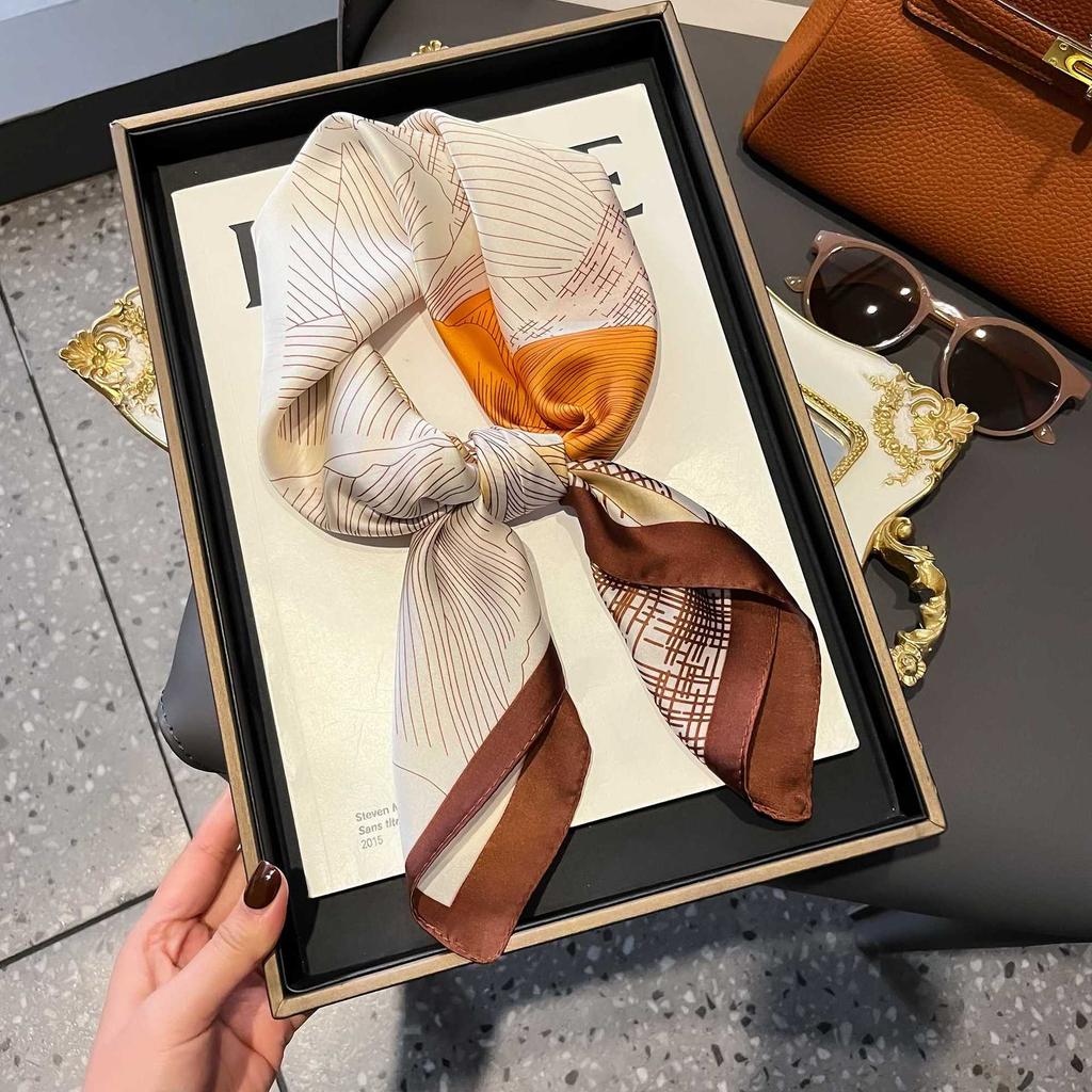 Silk scarf women's neck new scarf with coat 70 small square scarf scarf mother high-end scarf
