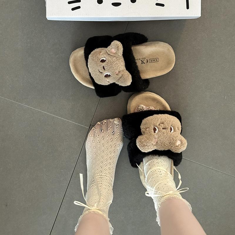 Warm plush versatile girls fluffy shoes autumn and winter fashionable retro comfortable non-slip cartoon cute one-word slippers