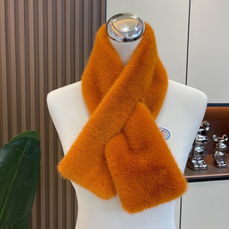 Γυναικείο Χοντρό Χειμωνιάτικο Καπέλο από Τεχνητή Γούνα Μινκ με Προστασία Αυτιών και Κασκόλ