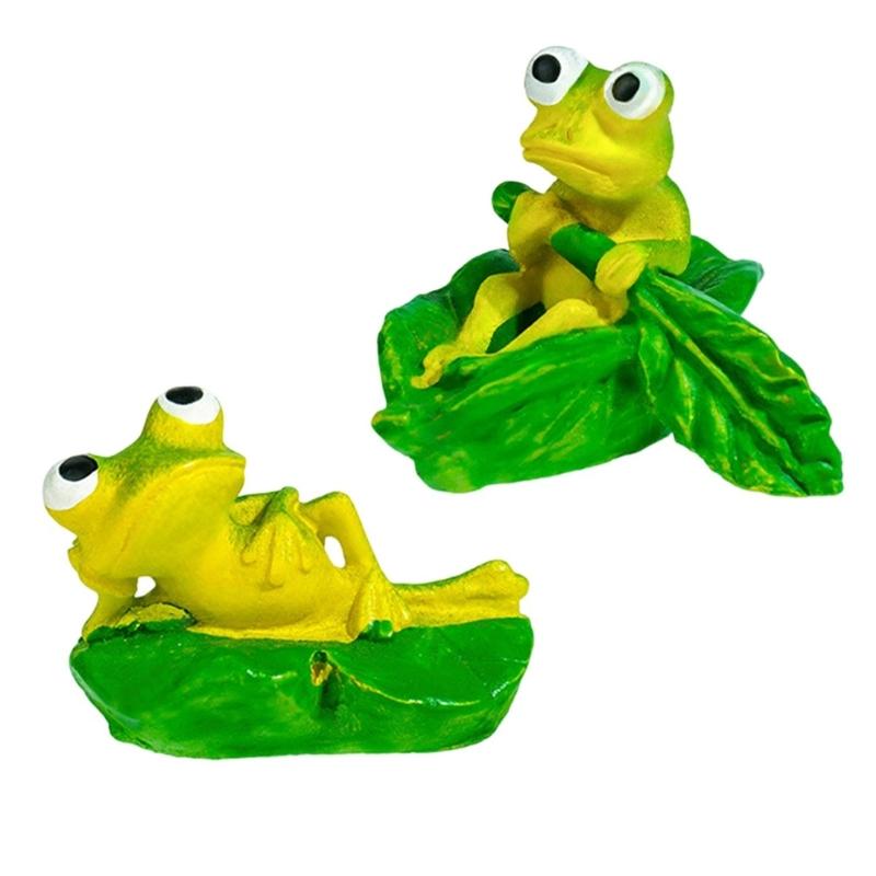 

Resin Frogs Figurine With Realistic Detail And Nelumbo leaf Design For Garden Frogs Animals Figure 1