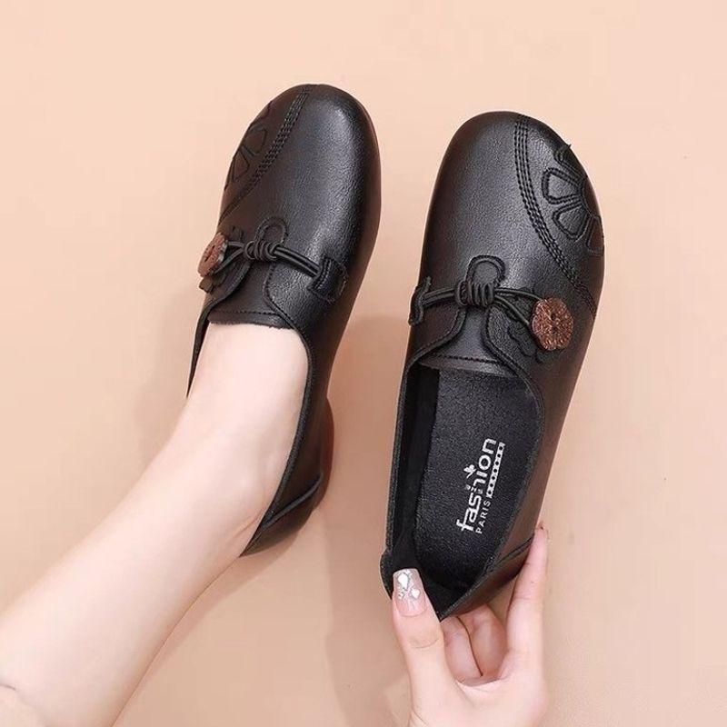 

Ретро весенние и осенние туфли для мам среднего и пожилого возраста, одинарные туфли на плоской подошве, удобные туфли для женщин среднего возраста, большой размер, мягкая подошва, нескользящая 35 чёрный