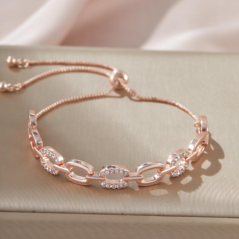 

Ladies Elegant Temperament Bracelet, Sparkling with Zircon Inlay, Suitable for Daily Wear, Is The Best Choice for Gift Giving