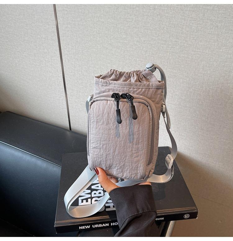 

Простая мини-холщовая сумка Простая повседневная легкая сумка-квадрат с кулиской для мобильного телефона, через плечо или кроссбоди серый