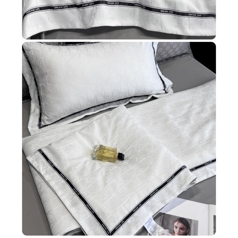 Machine washable silk quilts in summer, thin blankets with double-sided ice silk air conditioning blankets